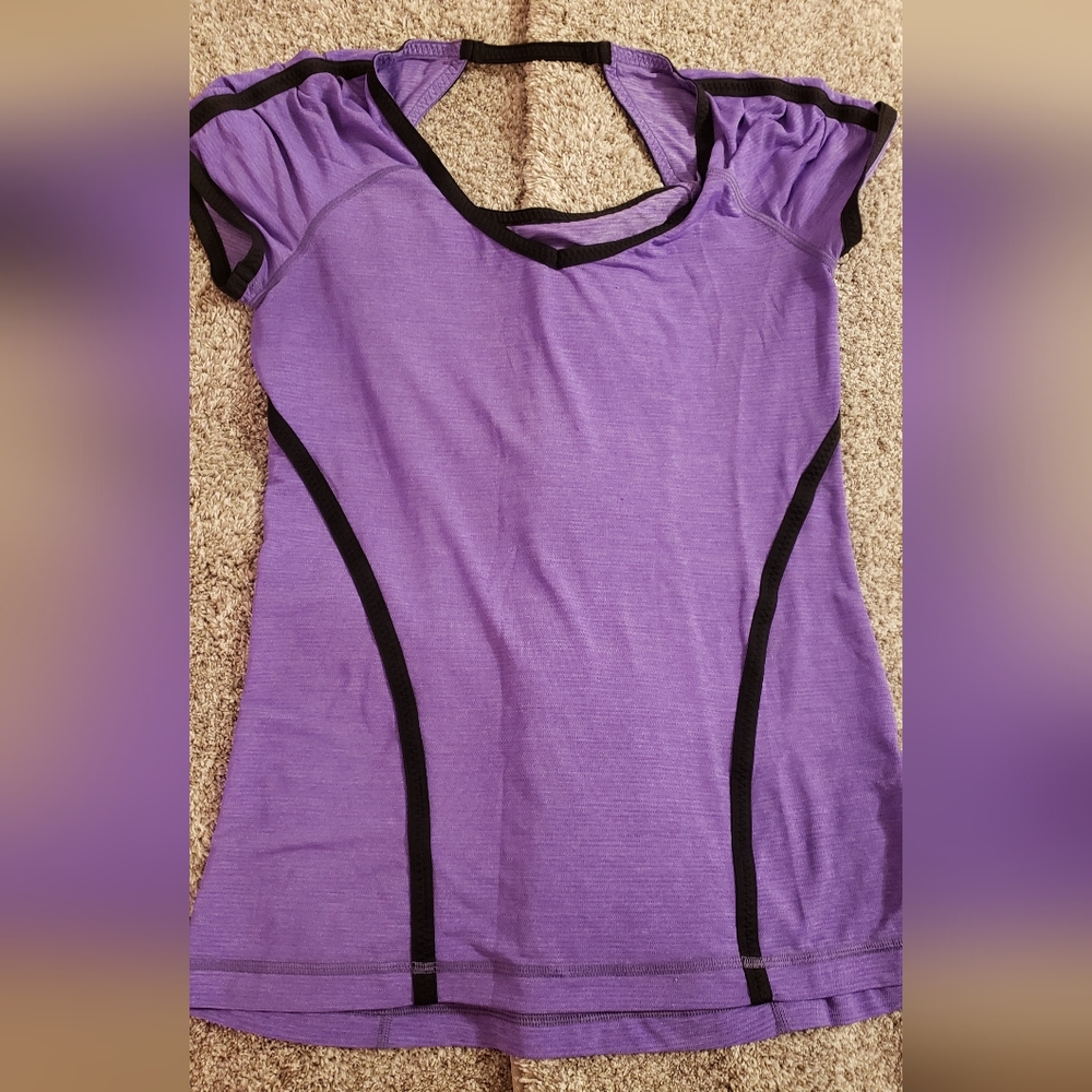 Short Sleeve Lululemon top
